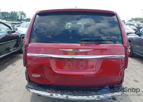 2016 Chrysler Town & Country Touring z USA, uszkodzony, nr VIN 2C4RC1BG9GR303549